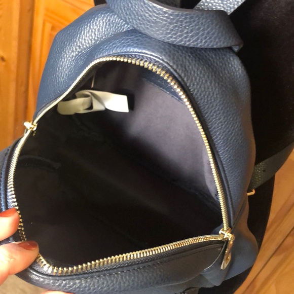 Small backpack - Picture 4 of 8